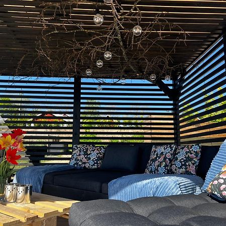 Vaettervy Glamping Hotel Habo ภายนอก รูปภาพ