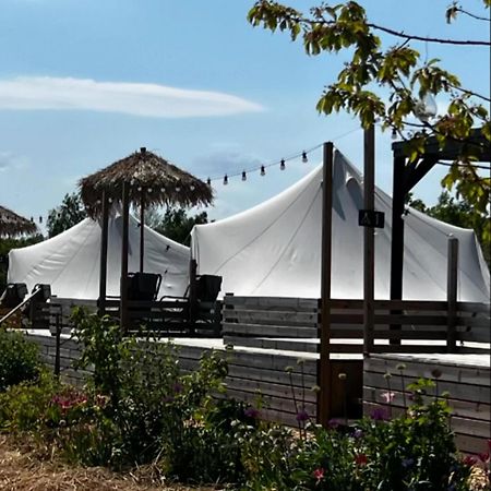 Vaettervy Glamping Hotel Habo ภายนอก รูปภาพ