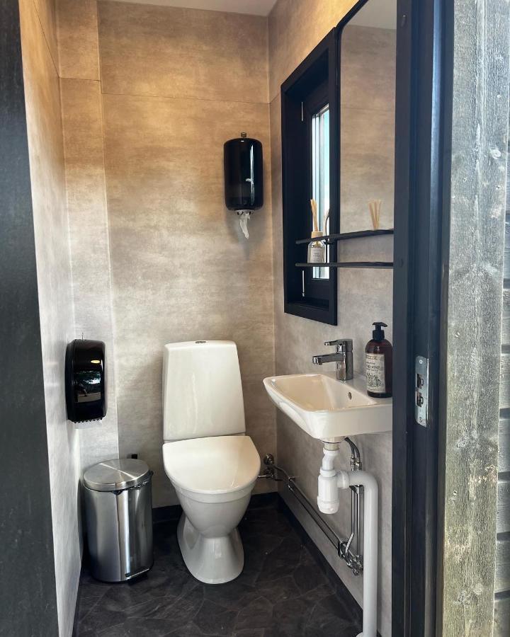 Vaettervy Glamping Hotel Habo ภายนอก รูปภาพ