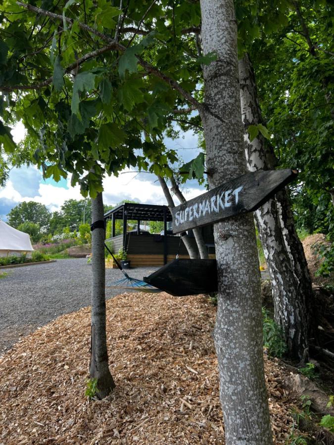 Vaettervy Glamping Hotel Habo ภายนอก รูปภาพ