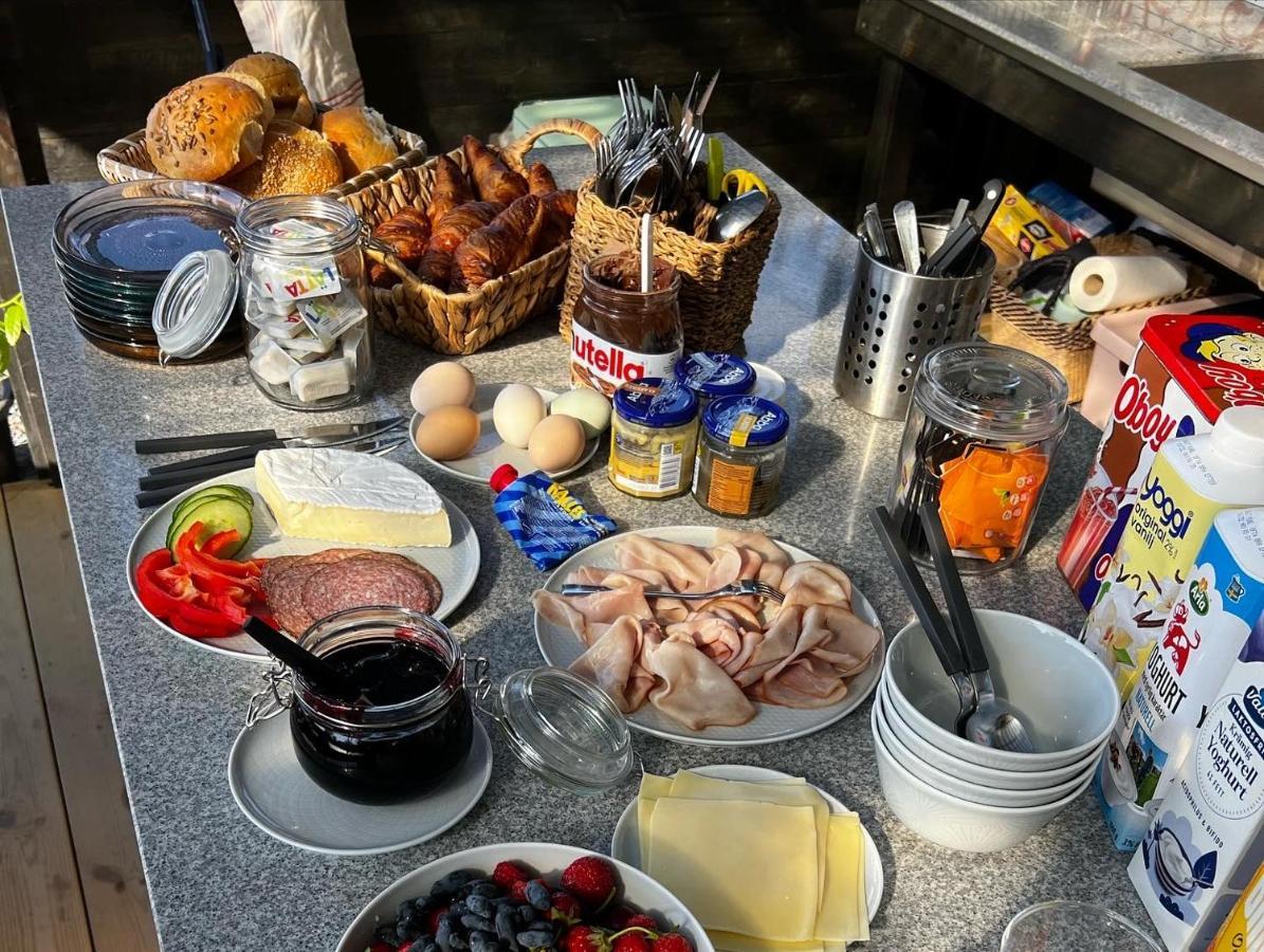 Vaettervy Glamping Hotel Habo ภายนอก รูปภาพ
