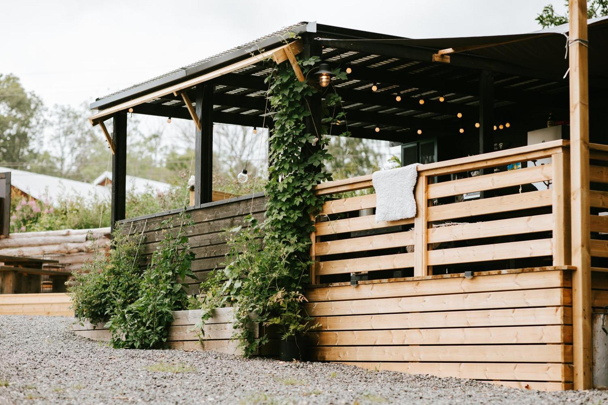 Vaettervy Glamping Hotel Habo ภายนอก รูปภาพ